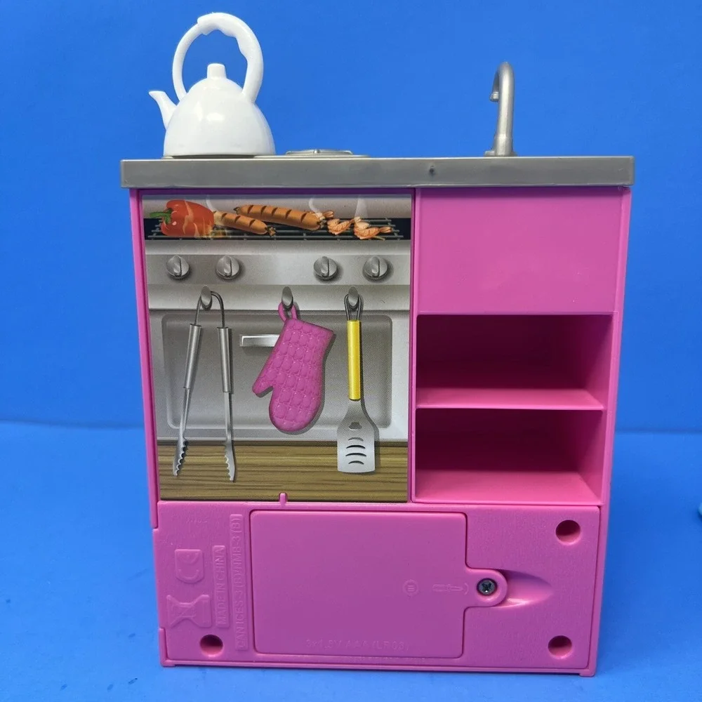 Barbie Mattel Kitchen Playset‎ Oven Turkey Bread Dishes Plates
